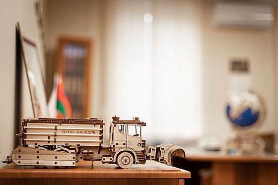 ���� EWA Eco-Wood-Art ��� ���� ���� ��� Snowtruck