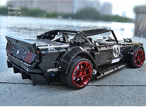 ��� ����� Mould King 13108 Mustang �� �����