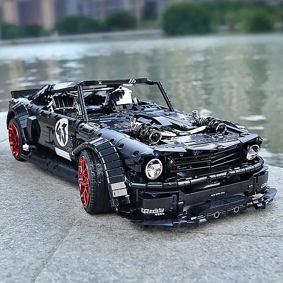 ���� ����� 2943 ����� Mould King 13108 Mustang