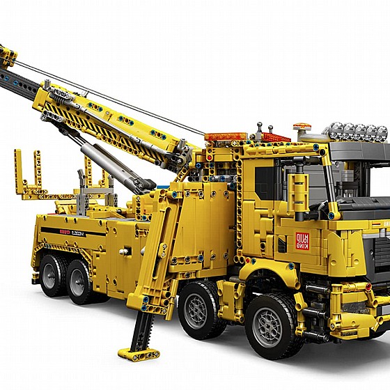 ��� ����� Mould King 17028 RC Road Rescue Vehicle