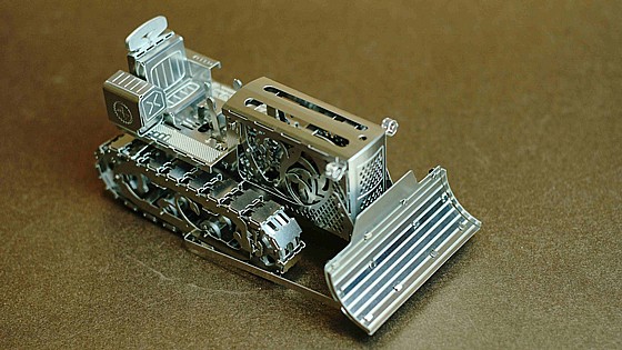 ��� ����� Time for Machine T4M38061 B-Dozer